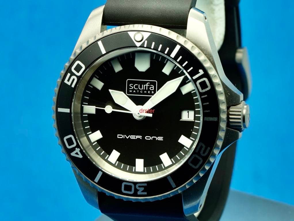 FS: SCURFA DIVER ONE D1-500ND 500M