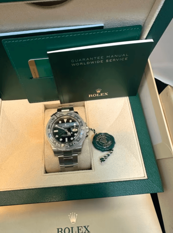 FS: Rolex GMT-Master II 116710LN 40mm New 2018 Fullset.