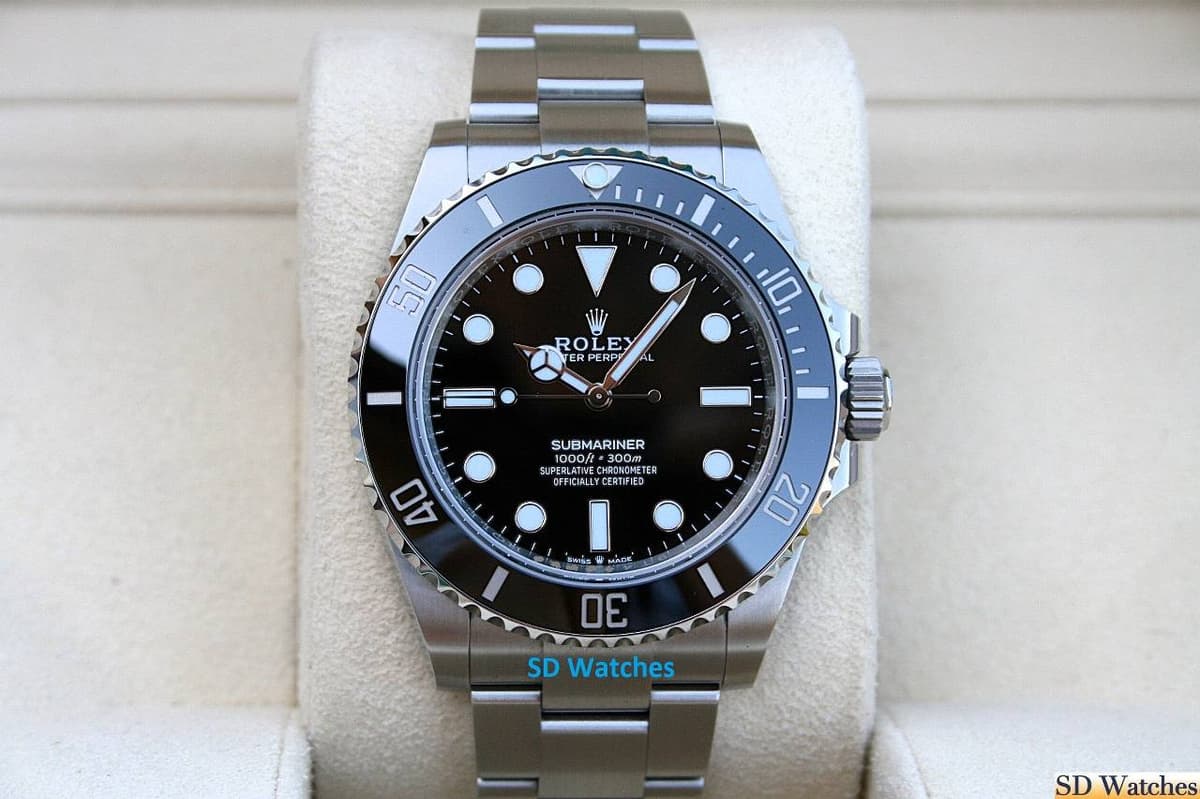 FS: ROLEX 124060 SUBMARINER NO DATE WATCH 41MM