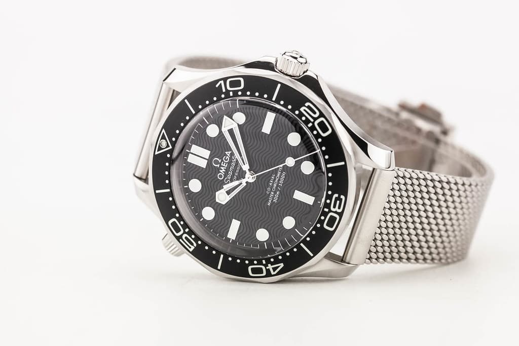 fsot - Omega Seamaster 300M - Black Aluminum - 210.30.42.20.01.010 ( new / 2025 )