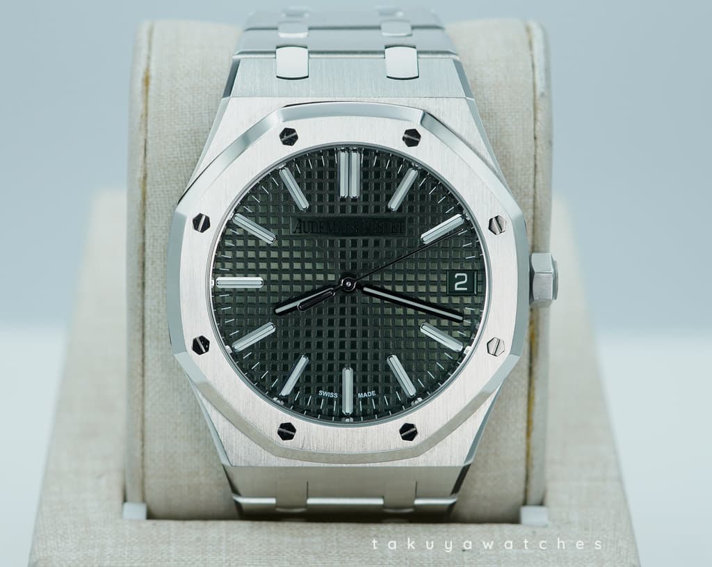 FSOT: Audemars PIGUET ROYAL OAK 50th ANNIVERSARY 15510ST GREEN DIAL 2022 FULL SET