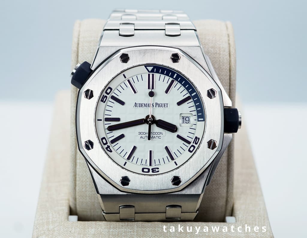 FSOT: Audemars PIGUET ROYAL OAK OFFSHORE DIVER 15710ST WHITE DIAL BRACELET FULL SET
