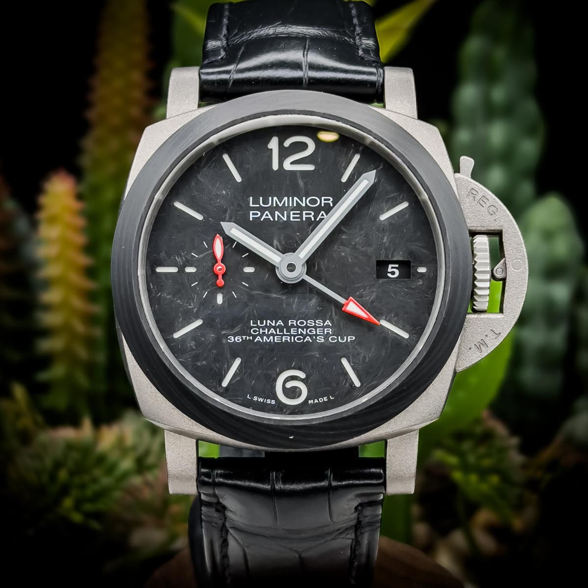 [WTS/WTT] Panerai Luminor Luna Rossa GMT Titanium Limited Edition 1/250 PAM01096 Complete Excellent 42mm