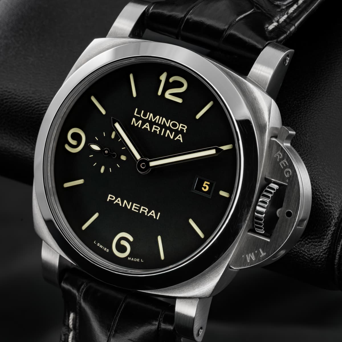 [WTS] Panerai Luminor Marina 44mm Black Dial PAM03312