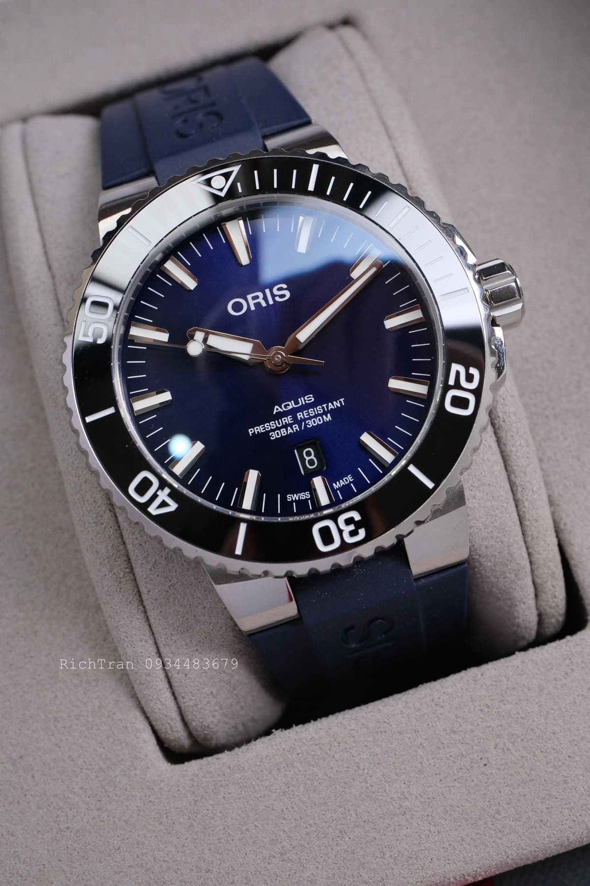 [WTS] Oris Aquis Date Blue Dial 01 733 7730 4135– Full Set – Excellent Condition