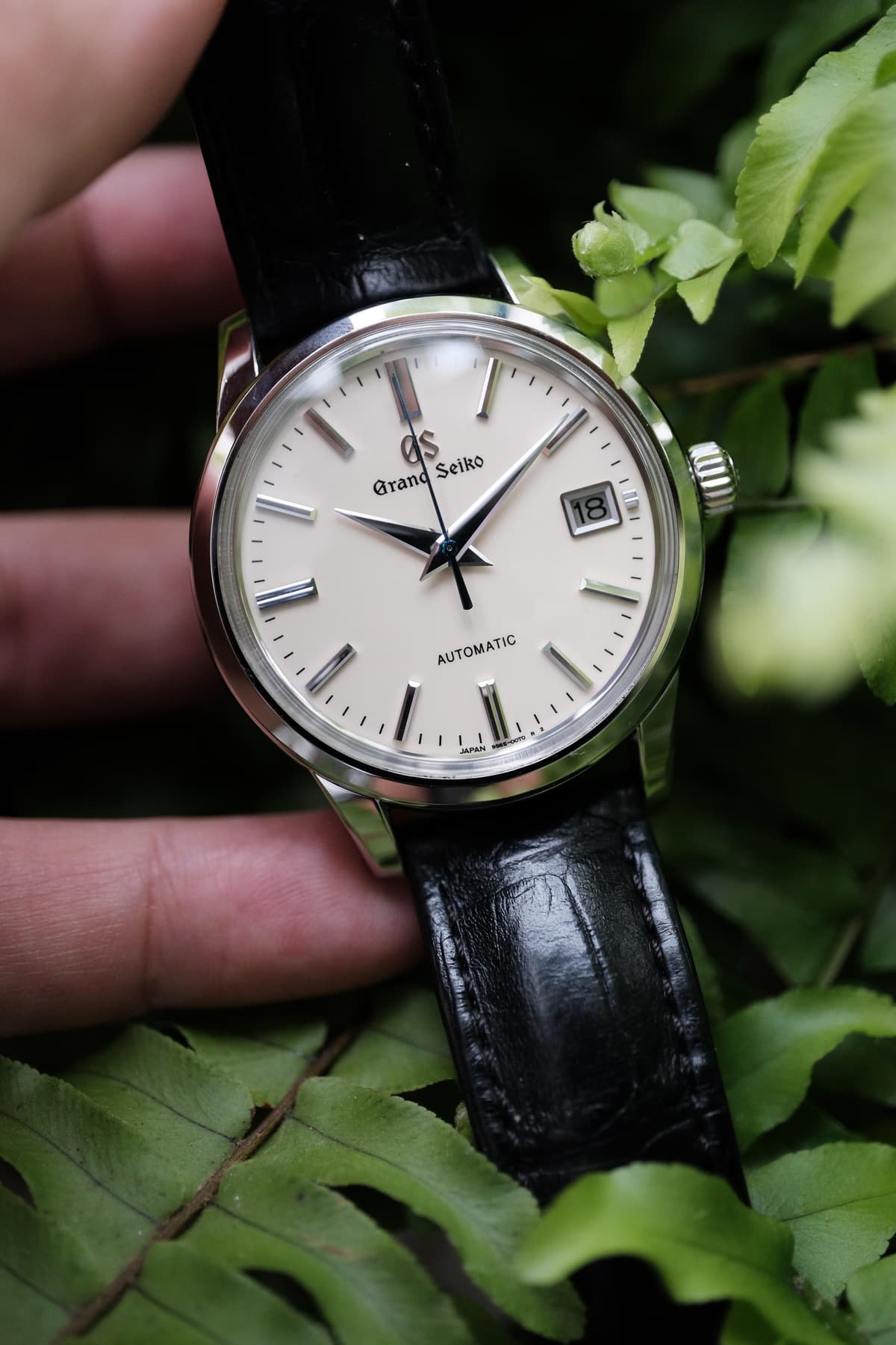 [WTS] Grand Seiko SBGR261 - Cream Dial, Blue Seconds Hand - Excellent Condition | WATCH ONLY | $2700