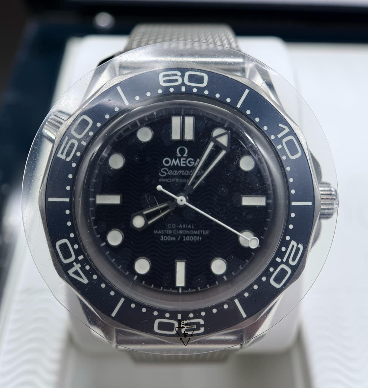[WTS] Brand New 2026 Omega Seamaster 300M “James Bond 60th Anniversary” – Full Set Ref: 210.30.42.20.03.002 $7,500