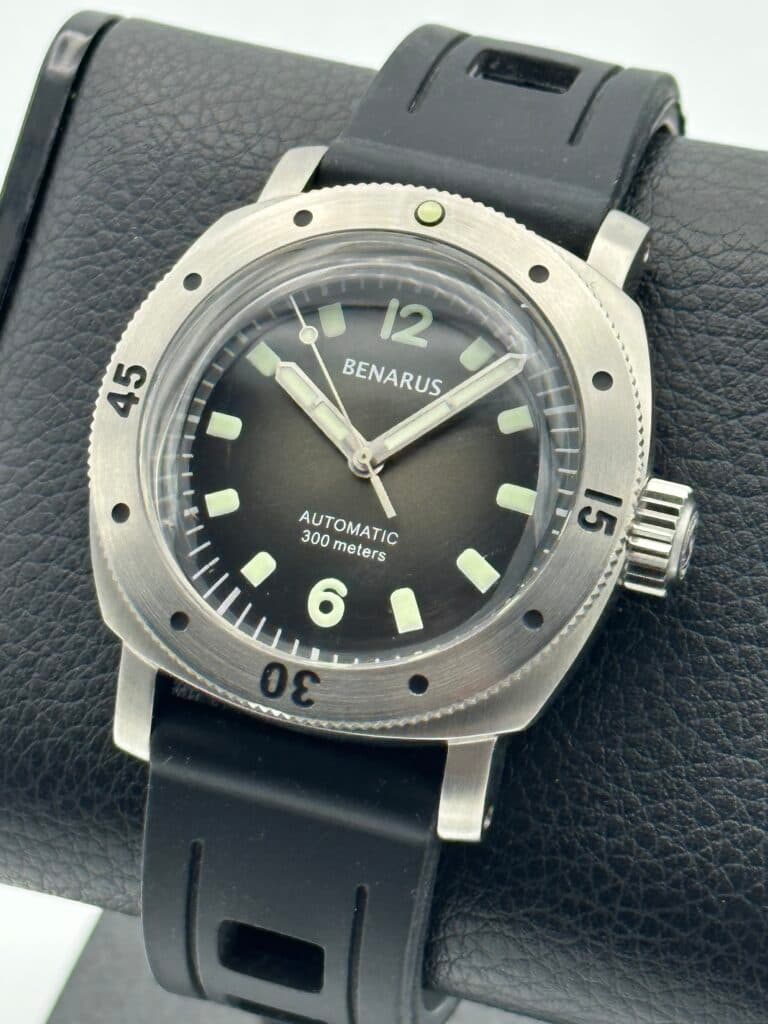 Benarus Moray “Vintage” Miyota 9015 Movement