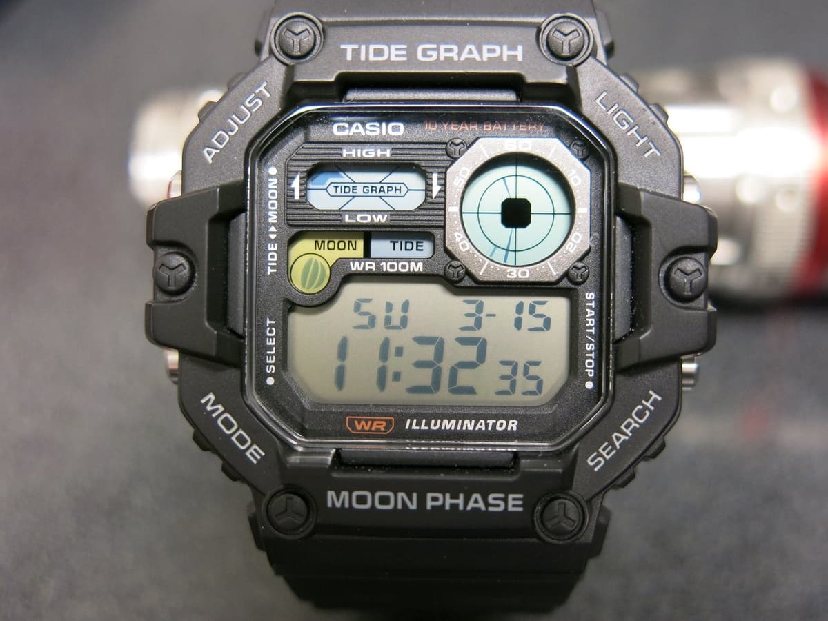 "Casio Moon phase and tide WS1700H"