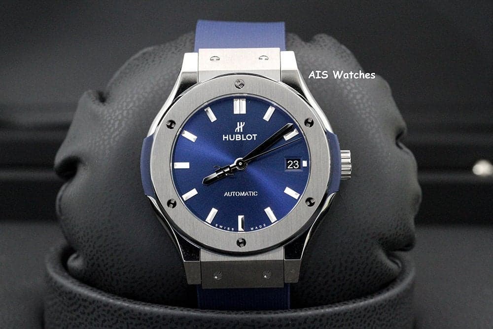 FSOT: BNIB/NOS Hublot Classic Fusion Titanium 565.NX.7170.RX Blue Dial 38MM