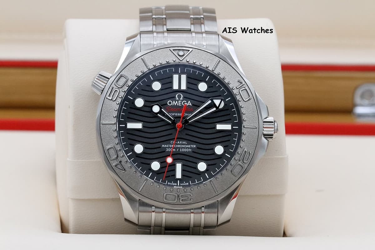 FSOT: BNIB Omega Seamaster 300M Nekton Edition Black Wave SS 210.30.42.20.01.002 B&P