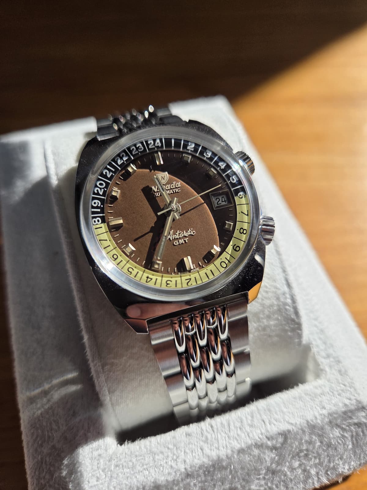 Nivada Antarctic GMT