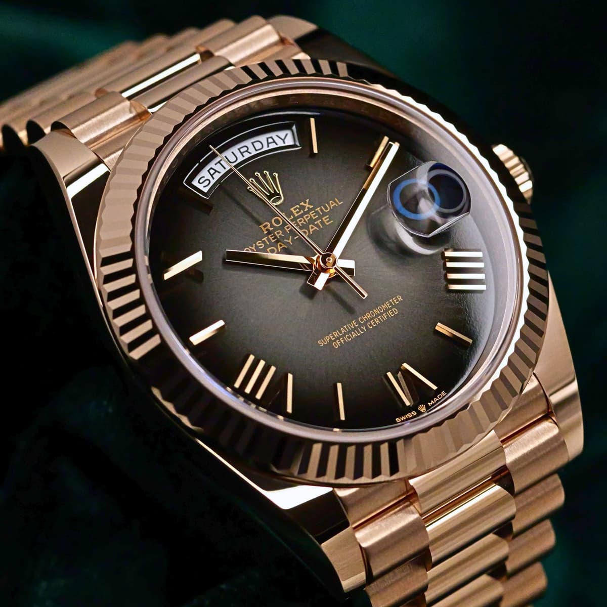 FSOT: 2025 NEW UNWORN Rolex Day-Date 40 Slate Ombré Dial Fluted Bezel President Bracelet 18K Everose Gold 40mm COMPLETE SET 228235