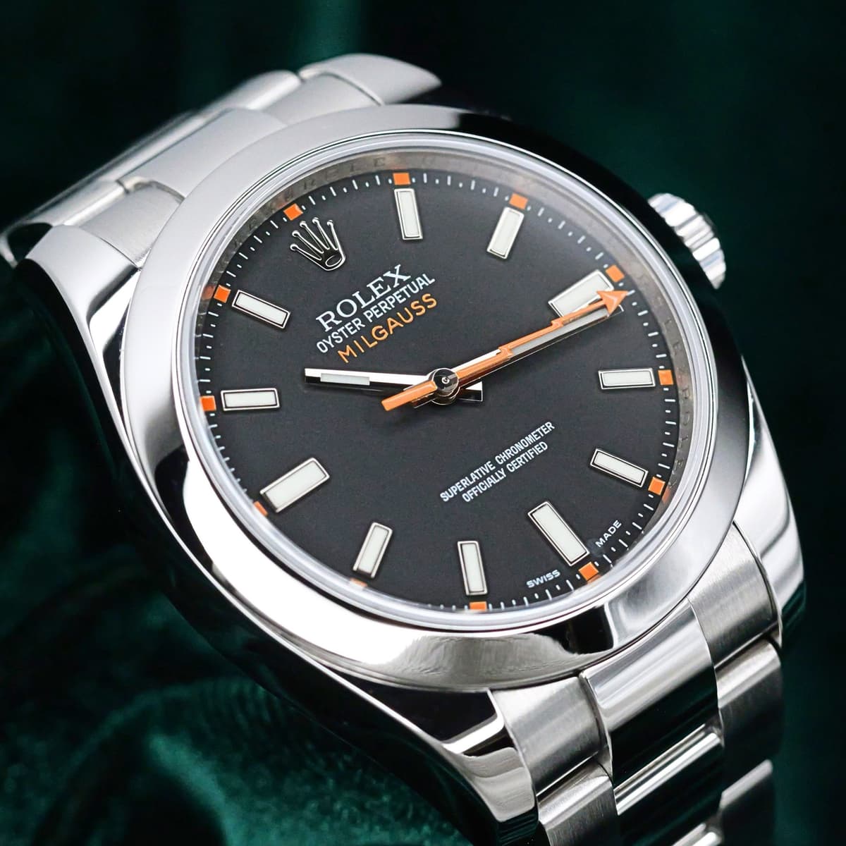 FSOT: Rolex Milgauss Black Dial Orange Accents Smooth Bezel Oyster Steel Bracelet Stainless Steel 40mm MINT CONDITION COMPLETE SET 116400