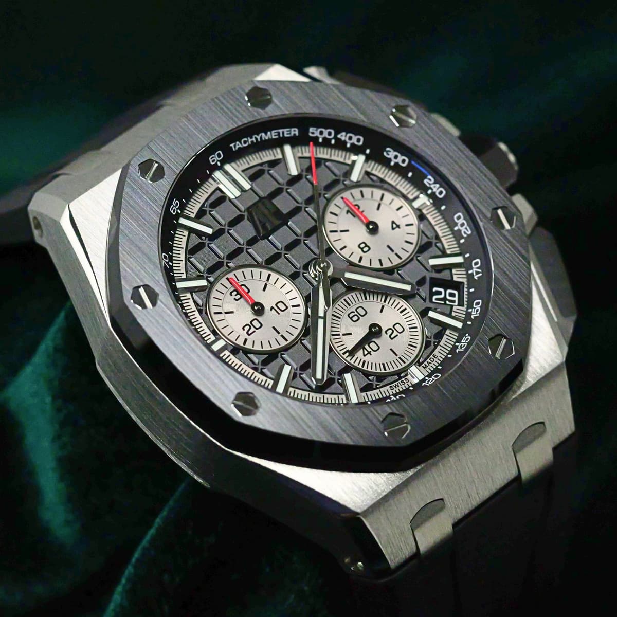 FSOT: Audemars Piguet Royal Oak Offshore Chronograph Black Dial White Sub Dials Ceramic Bezel Rubber Strap Steel MINT FULL SET 26420SO.OO.A002CA.01