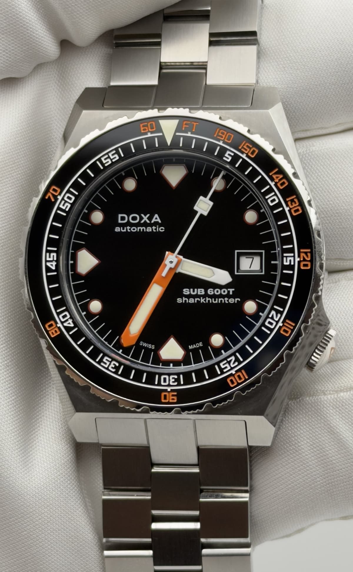 Doxa Sub 600t Sharkhunter Automatic Men’s Black Dial 40mm 861.10.101.10