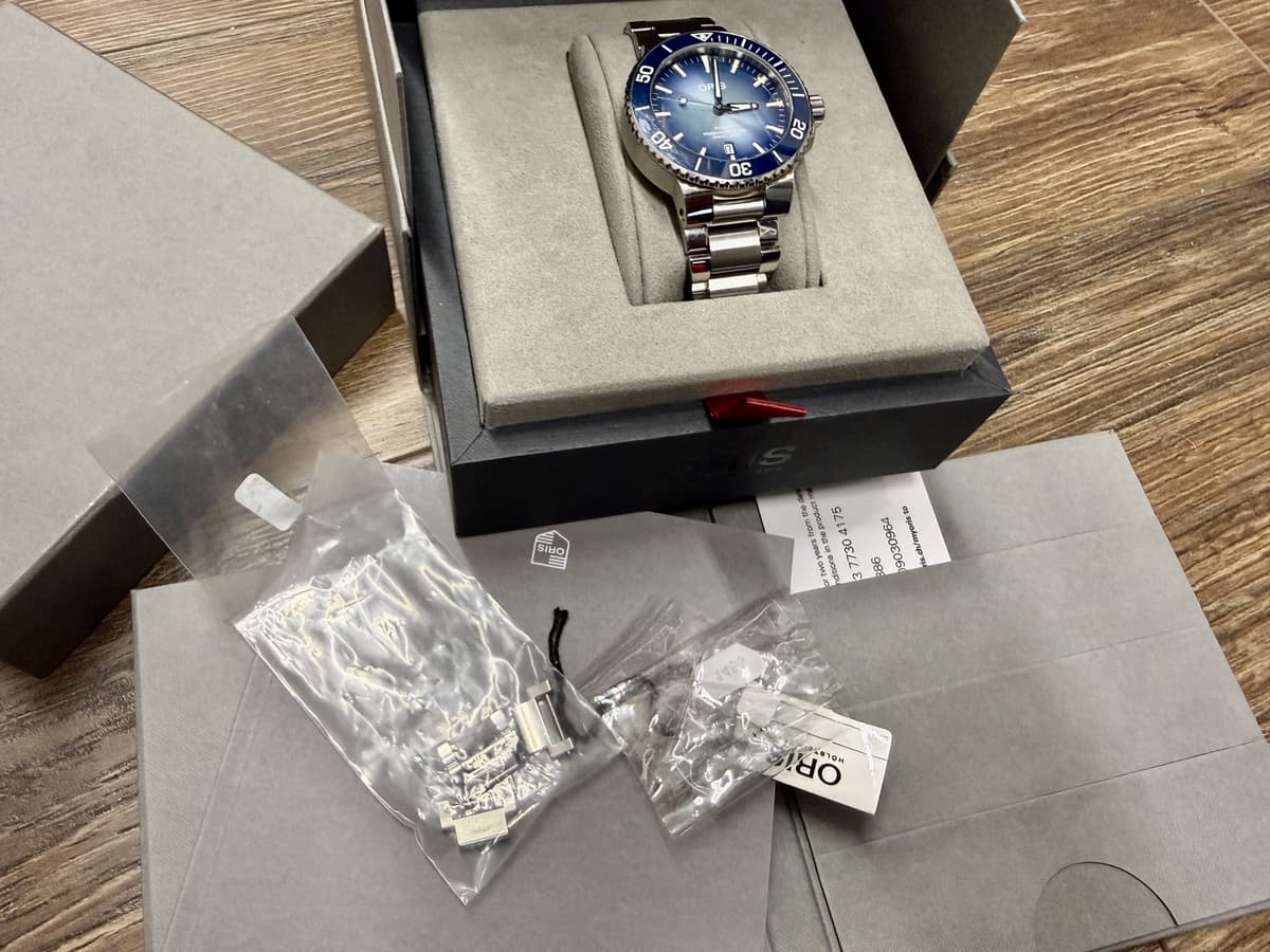 FSOT  Oris Aquis Lake Baikal Limited Edition Limited