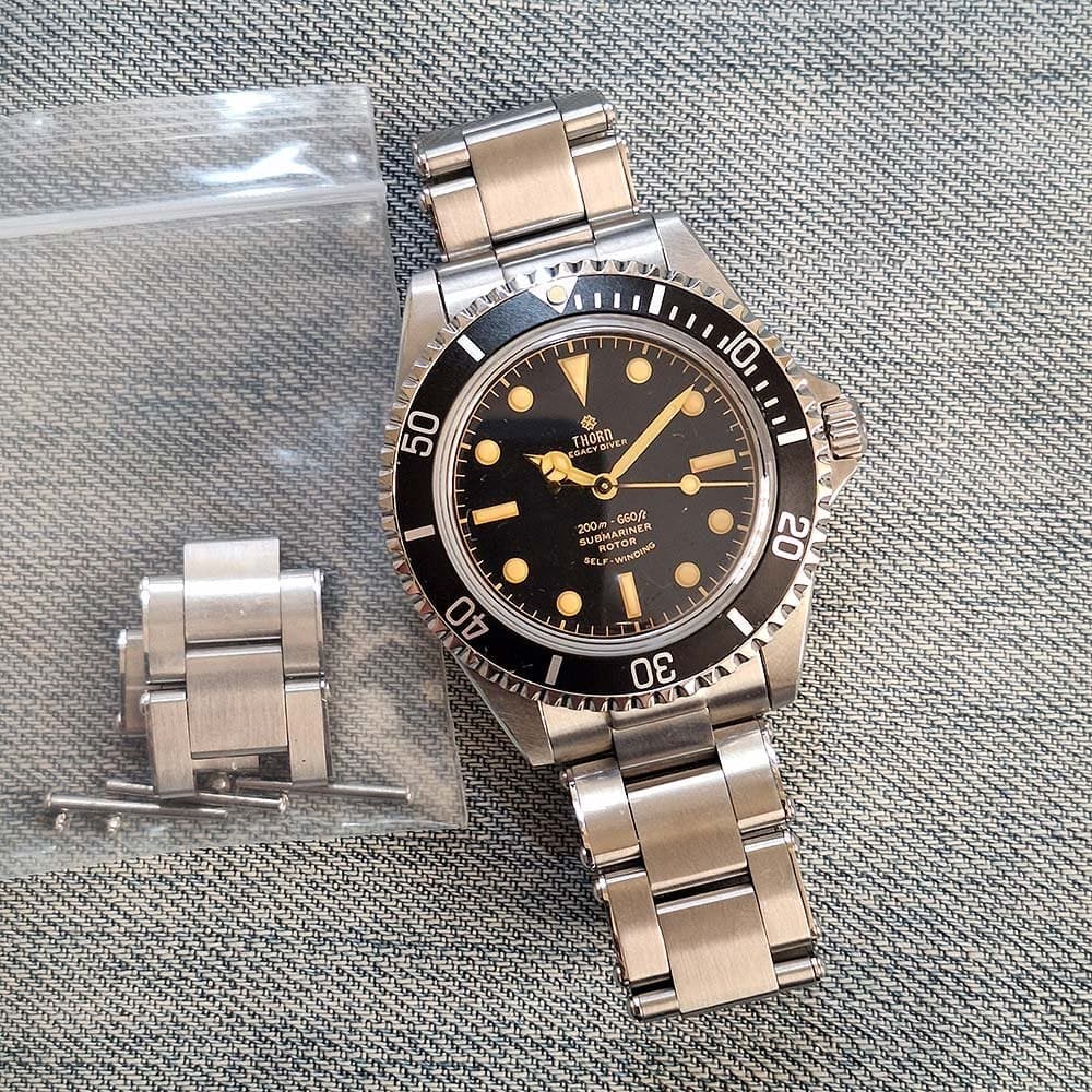 FS Thorn 023 V1 SUBMARINER