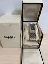 CHANEL Matelasse Quartz Watch