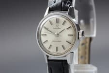 1961 Near MINT OMEGA Seamaster 21mm 10997 Manual Silver Dial Women's Vintage