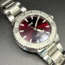 Oris Aquis Date Red Dial Automatic Diver Watch 41mm Mens wrist 18cm