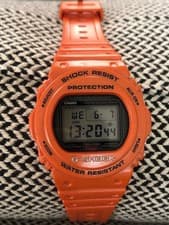 G-Shock DW5700BEAMS Men's Digital Watch Bezel