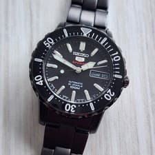 RARE Seiko 5 Sports SRP193J1 All Black Day Date AUtomatic Vintage Watch Sport