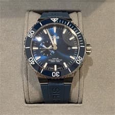 Oris Aquis Swiss Made Diver Wristwatch Blue Dial Rubber Strap Steel Case 500m