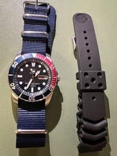 Seiko 5 Sports "Sea Urchin" SNZF15 Automatic Diver – Pepsi Bezel – Blue Dial