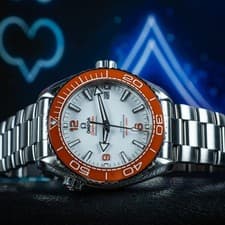 OMEGA Seamaster Planet Ocean 600M White 215.30.44.21.04.001 43.5mm “Creamsicle”
