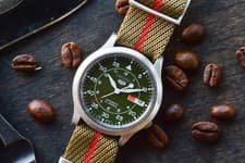 Seiko 5 Automatic Field Watch Green Dial Day Date 21 Jewels 7S26 Military Style