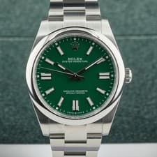 Rolex Oyster Perpetual 41 Green Index Dial on Oyster 124300 Complete 2025