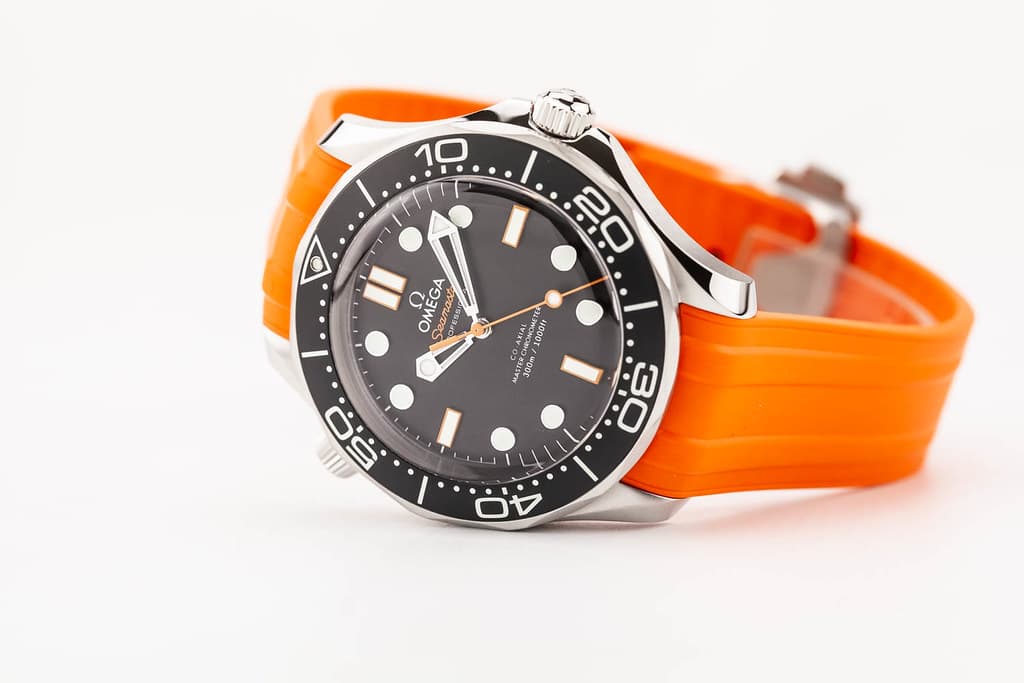fsot - Omega Seamaster 300M - Black / Orange Diver - 210.32.42.20.01.006 ( new )