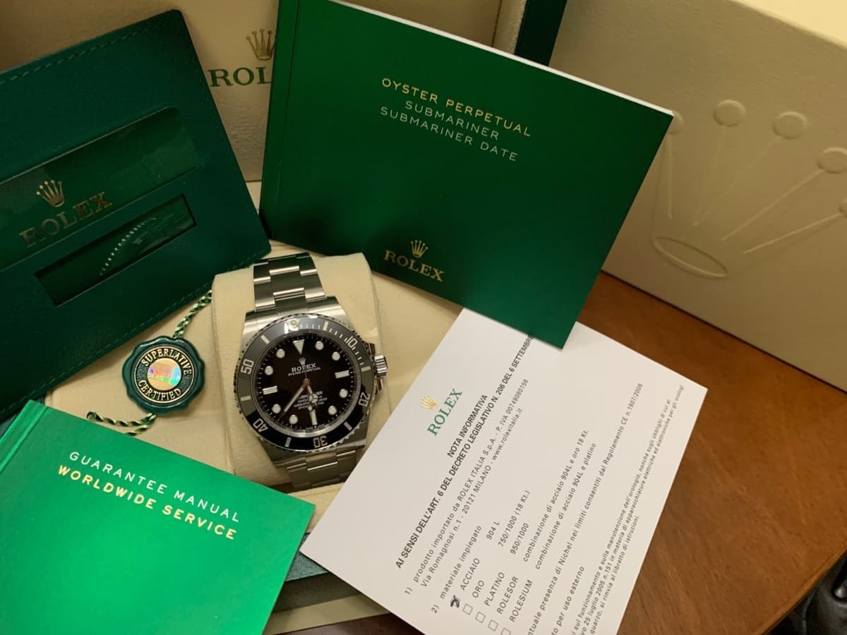 FS: Rolex submariner 124060 Complete Set